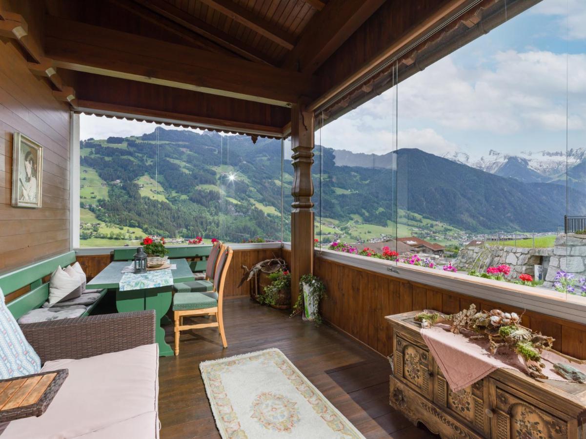 Haus Agnes Daum Apartamento Hippach Exterior foto